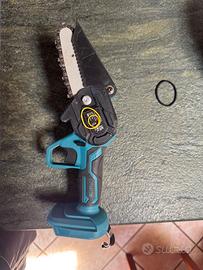 Mini motosega da potatura a batteria
