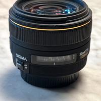 Sigma EX DC 30mm f/1,4 SA