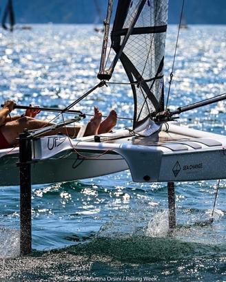 BARCA A VELA CATAMARANO FOIL FOILING UFO