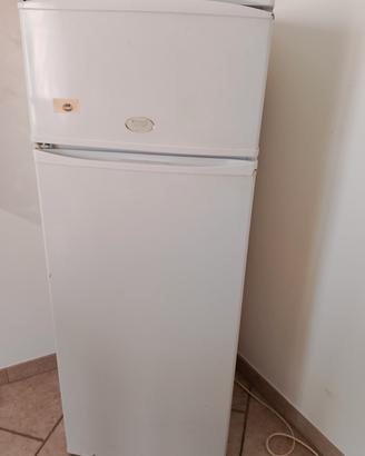 cucina in buone condizioni 