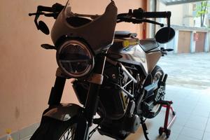 Husqvarna svartpilen 401