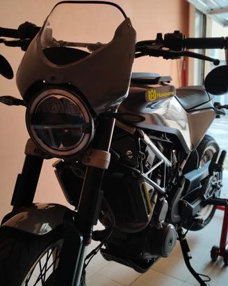 Husqvarna svartpilen 401