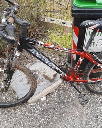mountain bike con cambio da sostituire