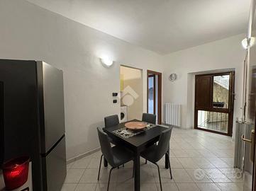 3 LOCALI A LANZO TORINESE