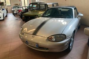 Mazda MX-5 1.6i 16V cat