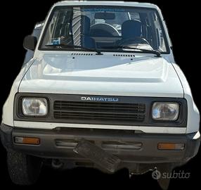 DAIHATSU FEROZA COLORE BIANCO
