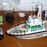 Modellino peschereccio nuovo difettoso