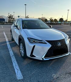 Lexus ux250h