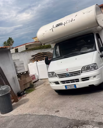 Camper mansardato