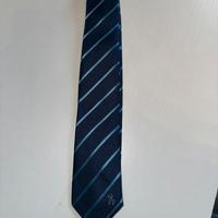 Cravatta da uomo blu a righe