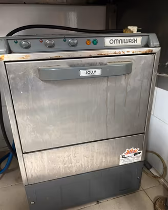 Lavastoviglie professionale usata