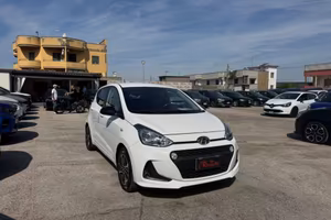 HYUNDAI i10 1.0 12V MPI TECH AUTOMATICA