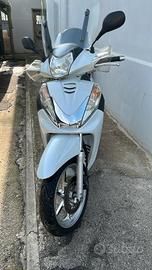 Honda SH 300 i