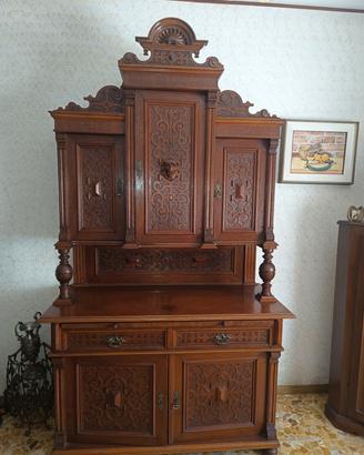 Credenza doppio corpo neorinascimentale 