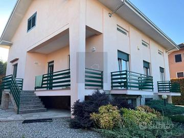 VILLA UNIFAMILIARE VIGLIANO BIELLESE