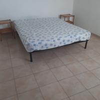 Materasso matrimoniale con rete