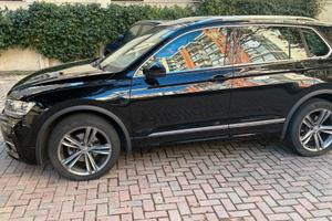 Volkswagen Tiguan 2.0 TDI 4 Motion DSG R-Line
