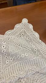 Tovaglia crochet grande circa 10 posti ecru