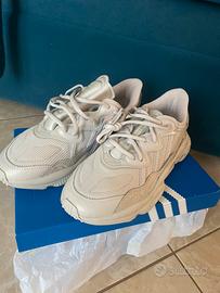 Adidas Ozwego