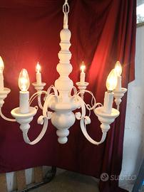 Lampadario in legno rivisitato  stile Shabby Chic