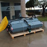 Benna spazzatrice per trattore agricolo