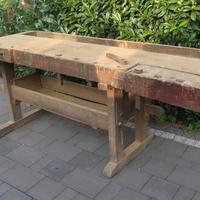 Vecchio banco da falegname