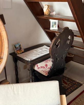 sedia e scrivania antiquariato