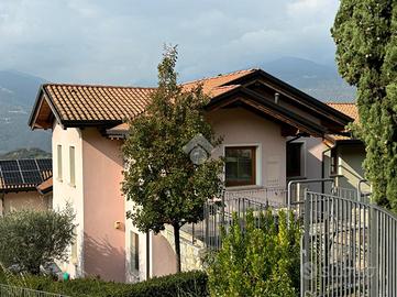 CASA SEMINDIPENDENTE A BIENNO