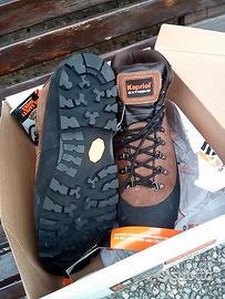 Scarponi montagna trekking nuovi n 42