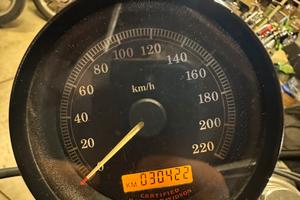 Harley-Davidson 883R