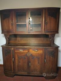 credenza in legno con vetrina 
