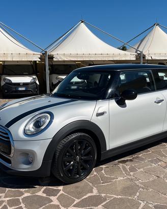MINI Cooper D 1.5 116CV 3p Automatica Hype SPORT