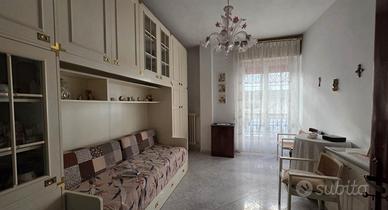 Appartamento in zona via Gravina 003633