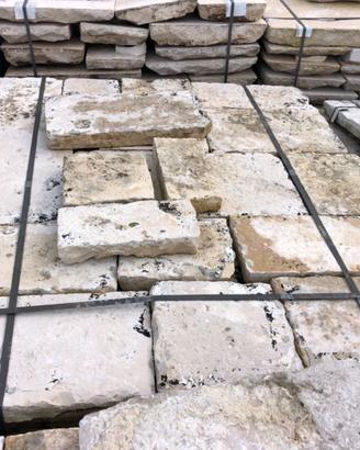 Basola di pietra di recupero