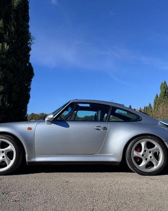 PORSCHE 993 TURBO Exclusive+Tetto+Carbonio+Book