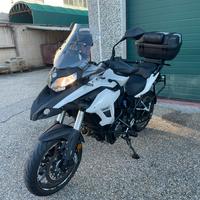 Benelli trk 502 stradale