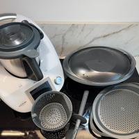 Bimby TM5 completo+ Varoma+cook-key come nuovo