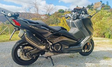 Yamaha T Max 530 - 2018
Scooter 