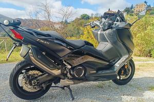 Yamaha T Max 530 - 2018
Scooter 