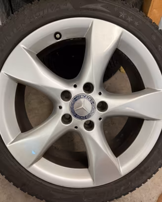Cerchi lega e gomme  mercedes