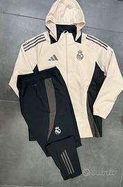 tuta real madrid NUOVA