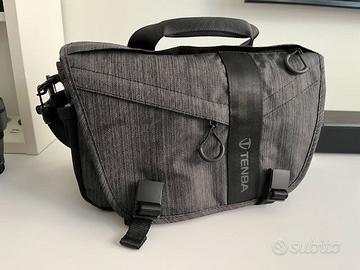 Tracolla professionale fotografo mirrorless