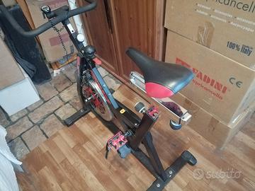 Cyclette professionale JK fitness 768