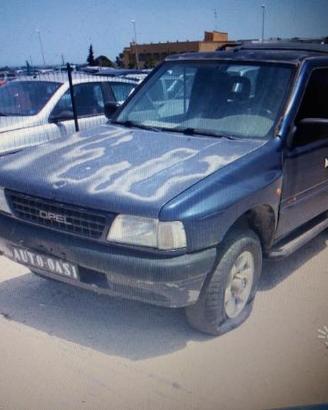 OPEL FRONTERA 2.5 td vm 97 RICAMBI