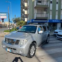 Nissan Pathfinder 2.5 td 4x4 manuale