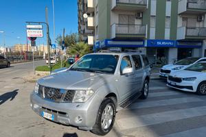 Nissan Pathfinder 2.5 td 4x4 manuale