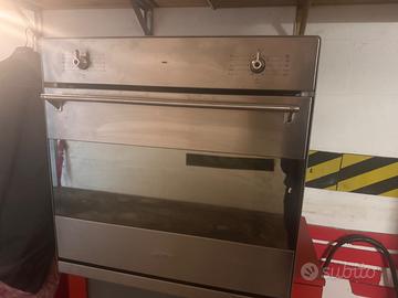 Forno Smeg Inox, da incasso ventilato. Classe A