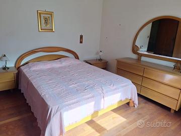 Camera da letto completa