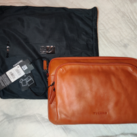 Borsa Tucano in Vera pelle MacBook Air 11"