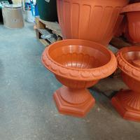 vasi + sotto vasi con ruote 